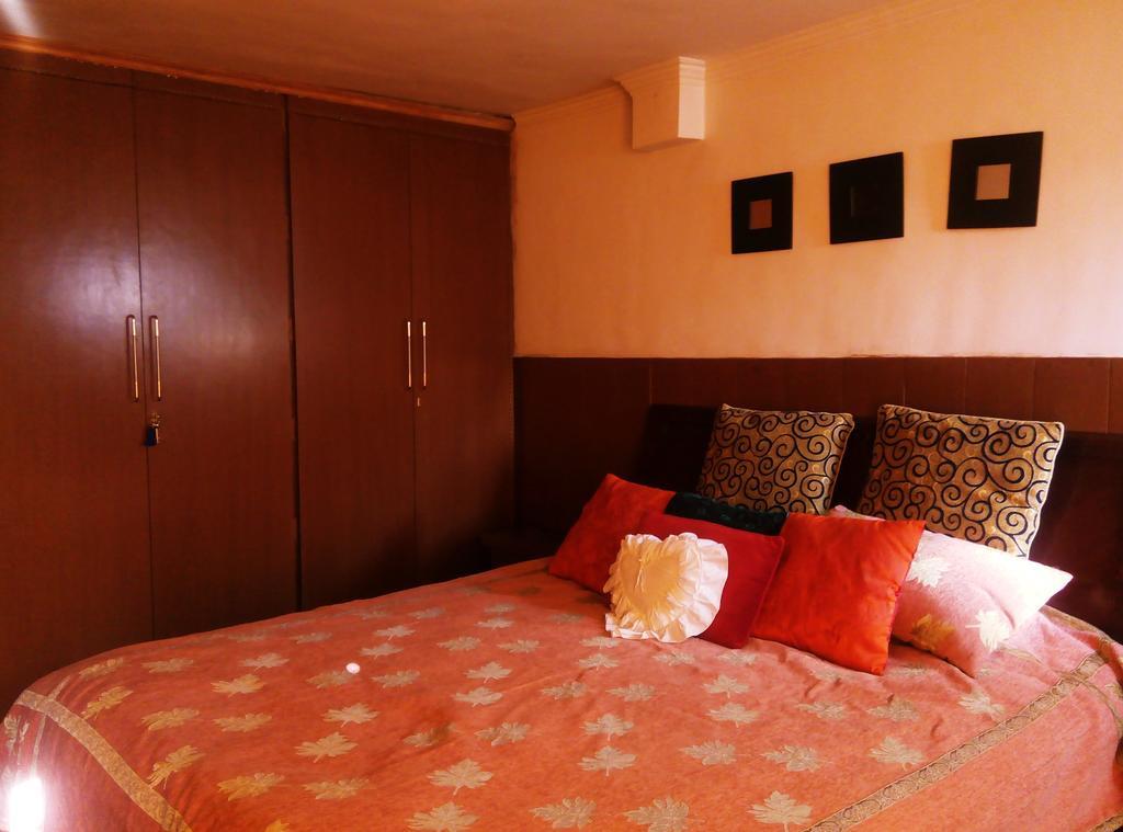 Jeelani Guest House Srīnagar Exterior foto